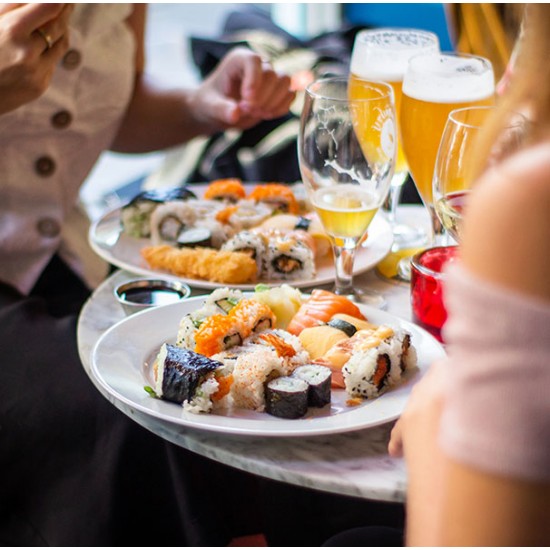 Vælg mellem 36 eller 44 stk. take-away sushi menuer fra populær Z-Sushi på Østerbro